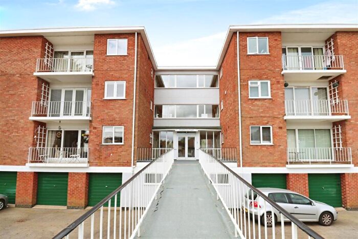 2 Bedroom Apartment To Rent In Chaddesley Court, Nod Rise, Coventry, CV5