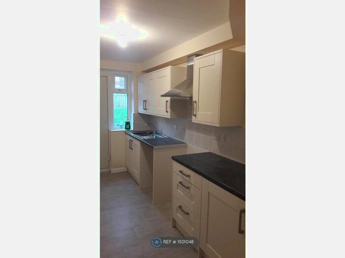 2 Bedroom Flat To Rent In Kent Street, Wigan, WN1