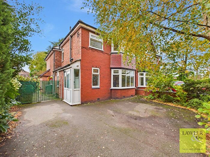 3 Bedroom Semi Detached House For Sale In Norbury Grove, Hazel Grove, Stockport, Cheshire, SK7