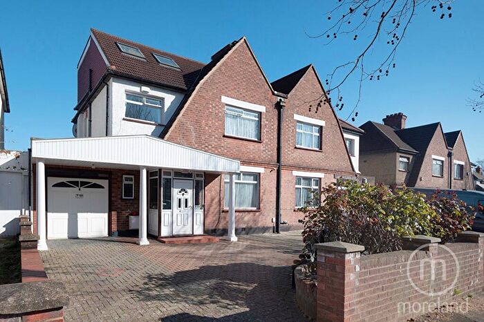 5 Bedroom Semi Detached House For Sale In Dawson Road, London, NW2