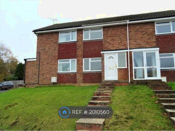 2 Bedroom Terraced House To Rent In Hoblands, Haywards Heath, RH16