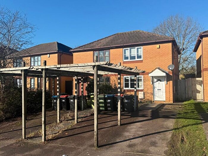 2 Bedroom Semi Detached House To Rent In Wimborne Crescent, Westcroft, MK4