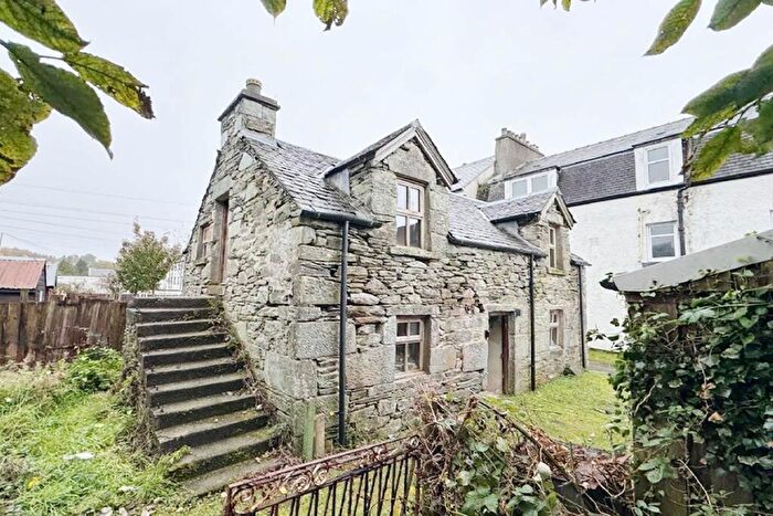 2 Bedroom Detached House For Sale In And, Lochnell Street, Lochgilphead, Argyll And Bute, PA31
