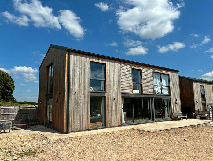 4 Bedroom Semi-Detached House To Rent In Langleys Lane, Clapton, BA3