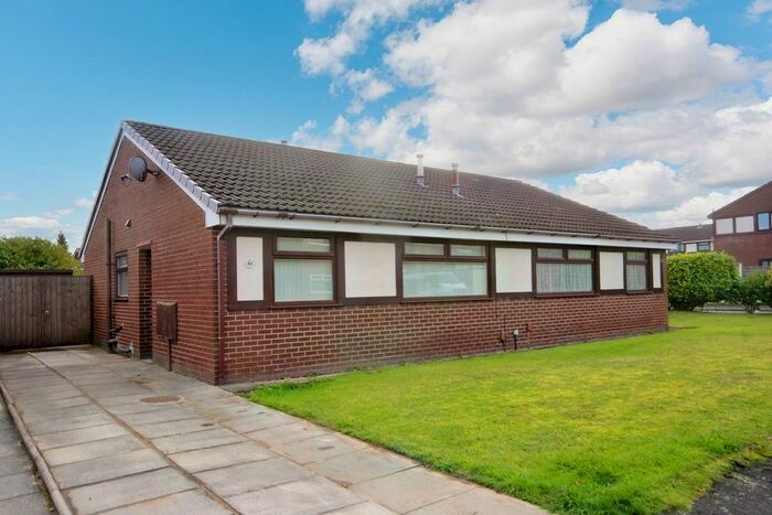 2 Bedroom Semi-Detached Bungalow To Rent In Walford Road, Ashton-In-Makerfield, Wigan, WN4