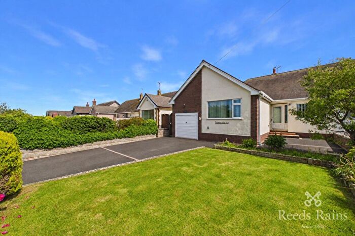 3 Bedroom Bungalow For Sale In Ffordd Ffynnon, Prestatyn, Denbighshire, LL19