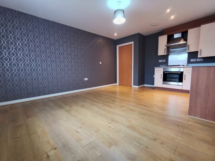 2 Bedroom House To Rent In Marcroft Road, Port Tennant, SA1