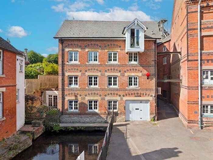 3 Bedroom Apartment For Sale In Mill Street, Wantage, OX12