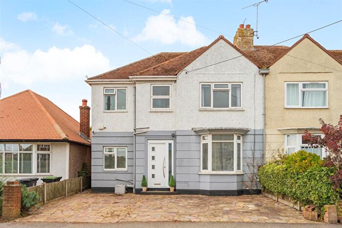 4 Bedroom Semi Detached House For Sale In Bridgefield Road, Tankerton, Whitstable, CT5