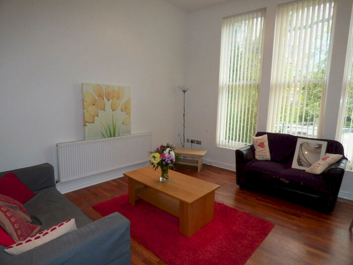 2 Bedroom Apartment To Rent In Alexandra Drive, Aigburth, L17