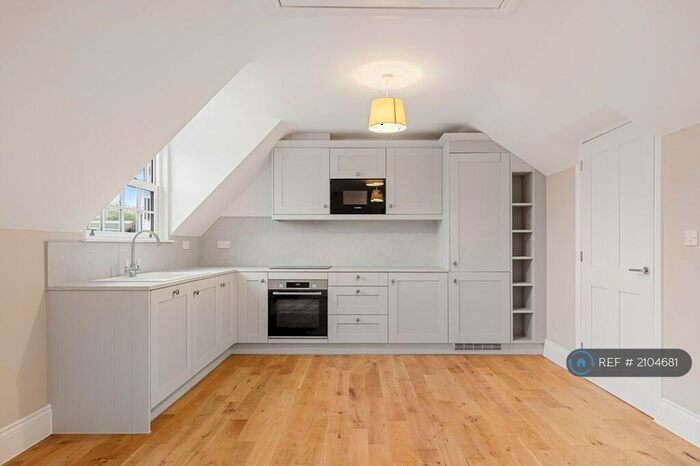 1 Bedroom Flat To Rent In Horsham Road, Beare Green, Dorking, RH5