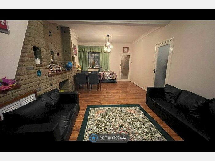 3 Bedroom Terraced House To Rent In Torrens Road, London, E15