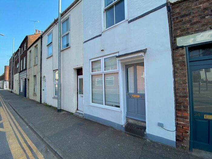 2 Bedroom Terraced House To Rent In Railway Road, King's Lynn, PE30