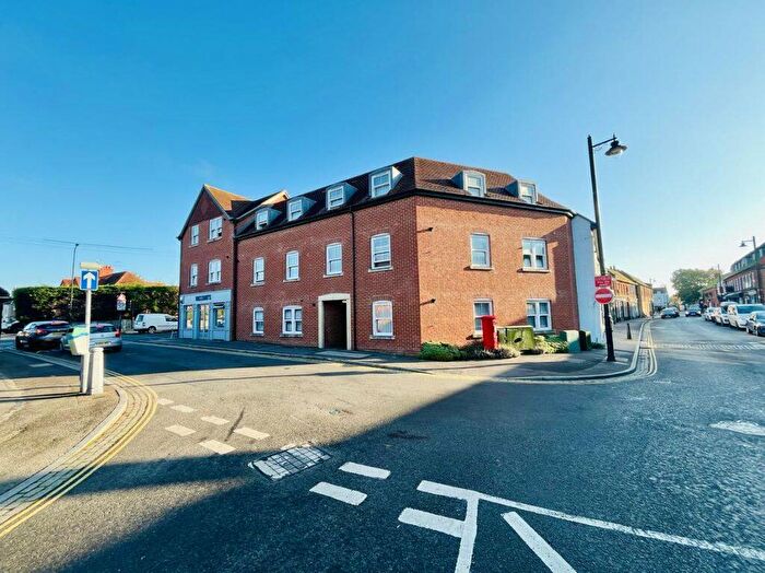 2 Bedroom Flat To Rent In Elizabeth House, Thatcham, RG19