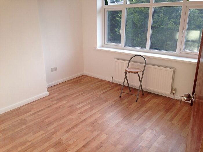 Studio To Rent In Very Near Middleton Avenue Area, Greenford, UB6