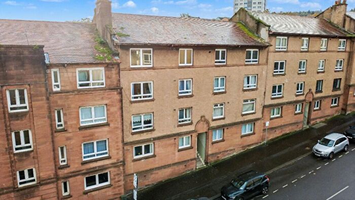 2 Bedroom Flat To Rent In Sir Michael Street, Inverclyde, Greenock, PA15