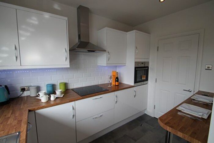 2 Bedroom Flat To Rent In Station Road, Leigh-On-Sea, SS9