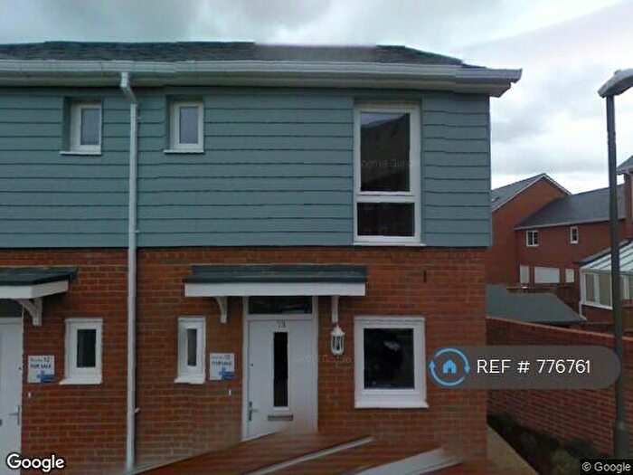 2 Bedroom Flat To Rent In Nutfield Court, Redhill, RH1
