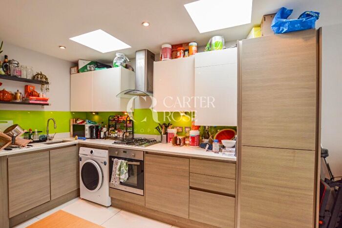 2 Bedroom Flat To Rent In Shakespeare Road, London, SE24