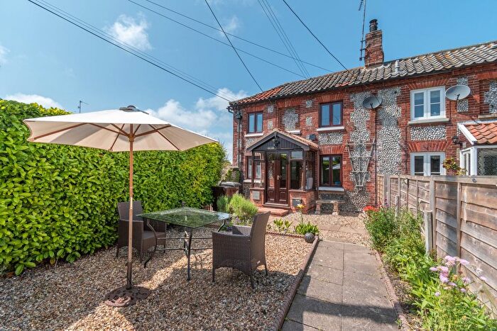 1 Bedroom Cottage For Sale In Wells Road, Stiffkey, NR23