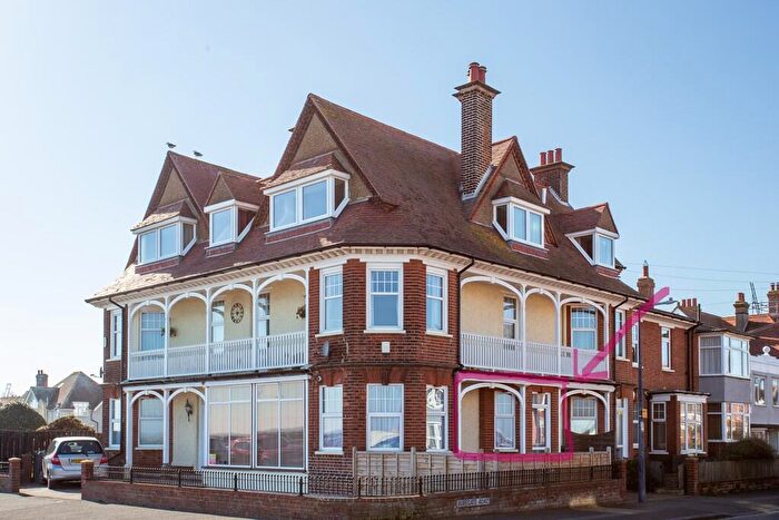 2 Bedroom Flat To Rent In Sea Road, Felixstowe, IP11