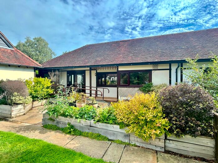 1 Bedroom Bungalow To Rent In Eddystone Court, Churt, Farnham, GU10