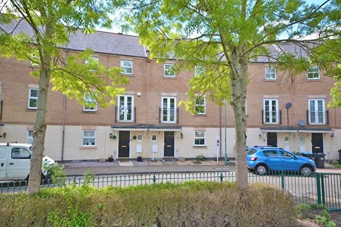 5 Bedroom Terraced House To Rent In Allington Circle, Kingsmead, Milton Keynes, Buckinghamshire, MK4