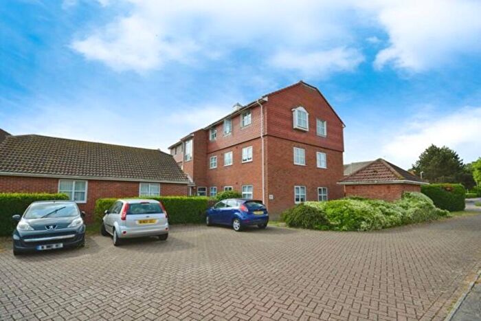 2 Bedroom Flat To Rent In Westmarsh Drive, Margate, CT9