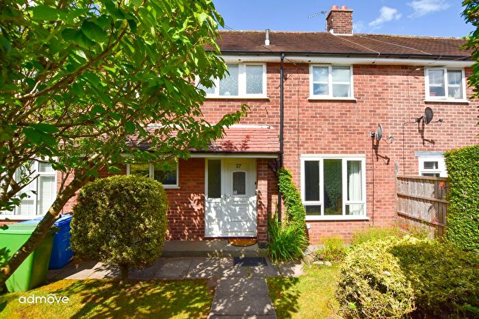 3 Bedroom Terraced House For Sale In Eldercroft Road, Timperley, WA15