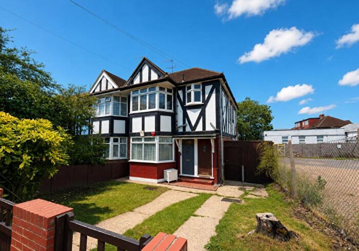 2 Bedroom Flat For Sale In A Highcroft Avenue, Wembley, Middlesex, HA0