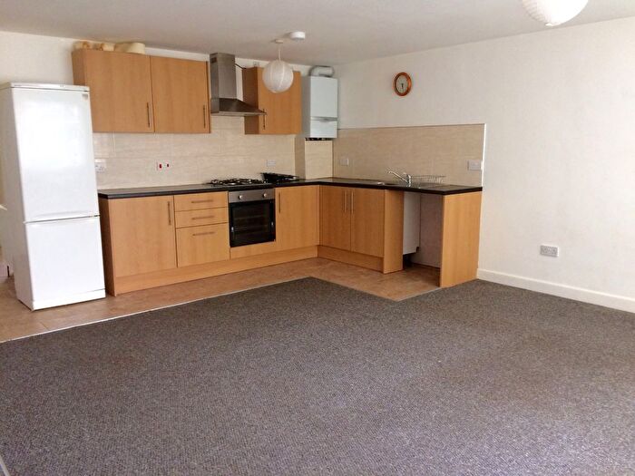 2 Bedroom Flat To Rent In Alderminster Road, Coventry, CV5