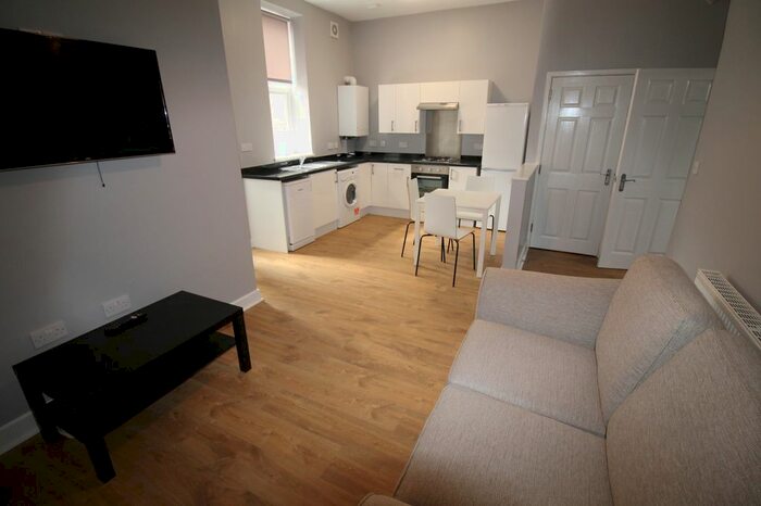 2 Bedroom Flat To Rent In Oakland Road, Newcastle Upon Tyne, NE2