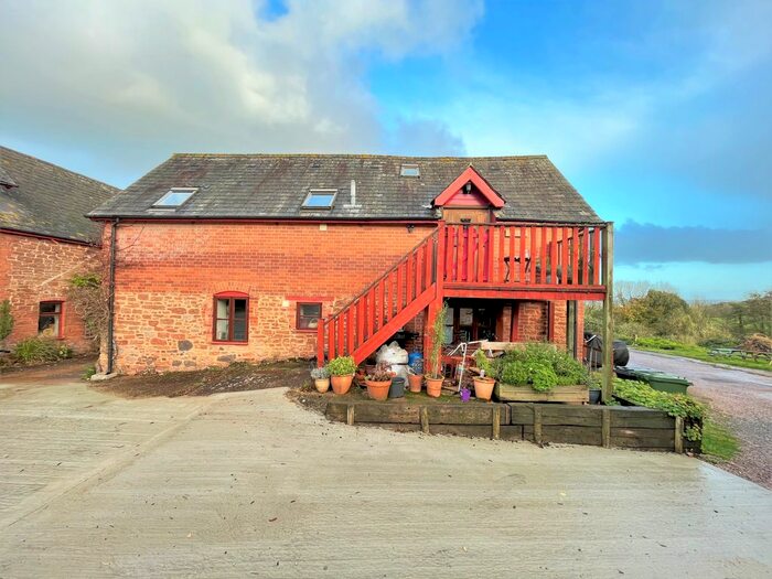 3 Bedroom End Of Terrace House To Rent In Pynes Farm, Poltimore, Exeter, EX4