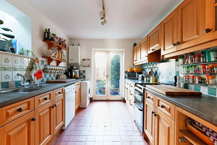 3 Bedroom Terraced House For Sale In Marshall Road, Cambridge, CB1