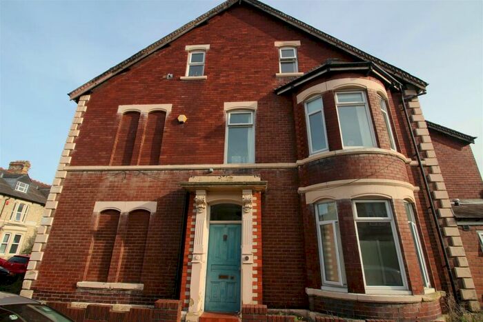 8 Bedroom Terraced House To Rent In Queens Terrace, Newcastle Upon Tyne, NE2