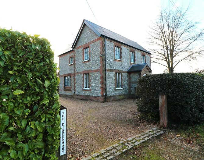 2 Bedroom Apartment To Rent In Ranmore Common, Dorking, RH5