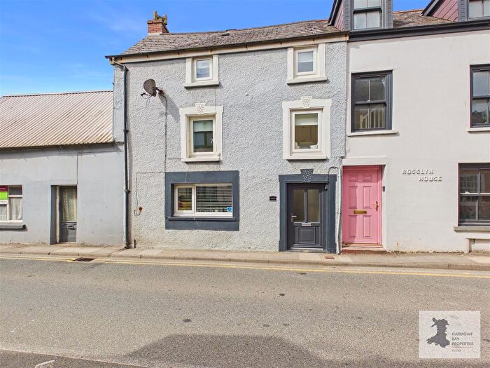 4 Bedroom Terraced House For Sale In Feidrfair, Cardigan, SA43