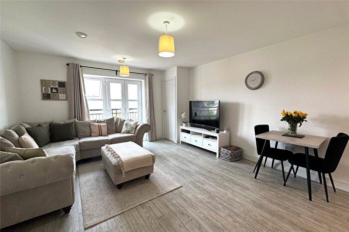 1 Bedroom Flat For Sale In Rochford House, Sopwith Drive, Farnborough, Hampshire, GU14