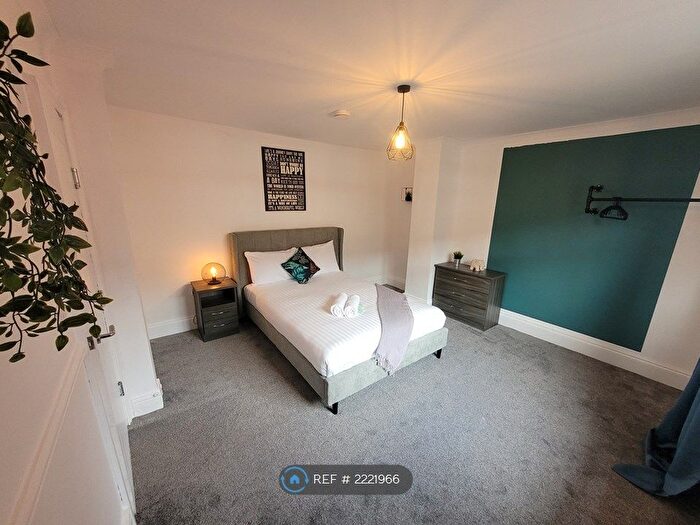 5 Bedroom Terraced House To Rent In Parsons Gardens, Gateshead, NE11