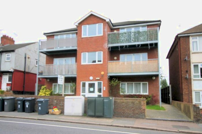 2 Bedroom Flat To Rent In Marsh Road, Leagrave, Luton LU3
