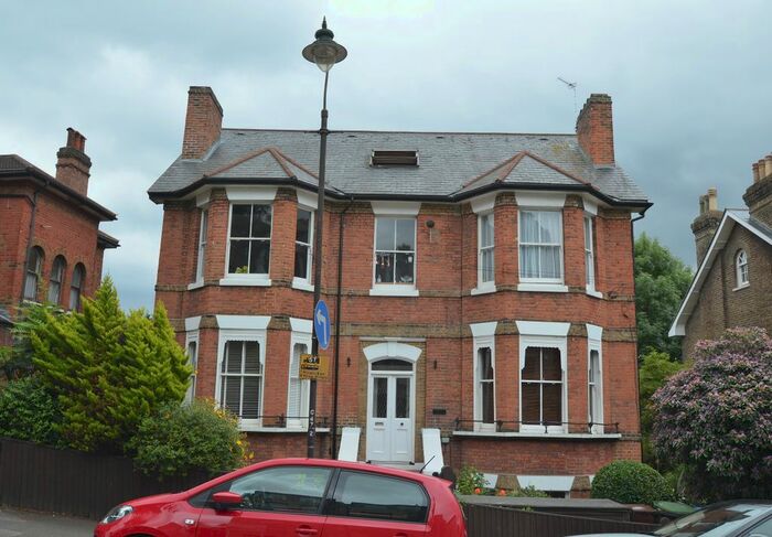 1 Bedroom Flat To Rent In Cintra Park, Crystal Palace, SE19