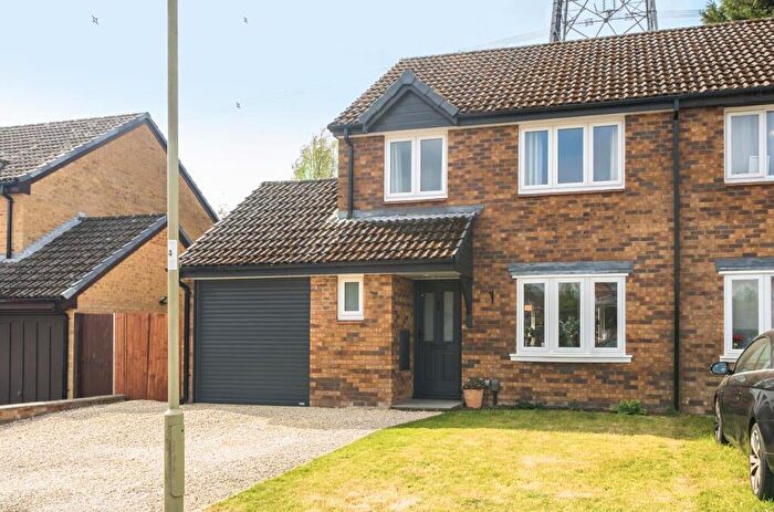 3 Bedroom Semi Detached House For Sale In Conway Close, Valley Park, Chandler's Ford, SO53