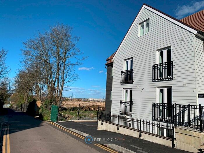 1 Bedroom Flat To Rent In Harbour View, Northfleet, DA11