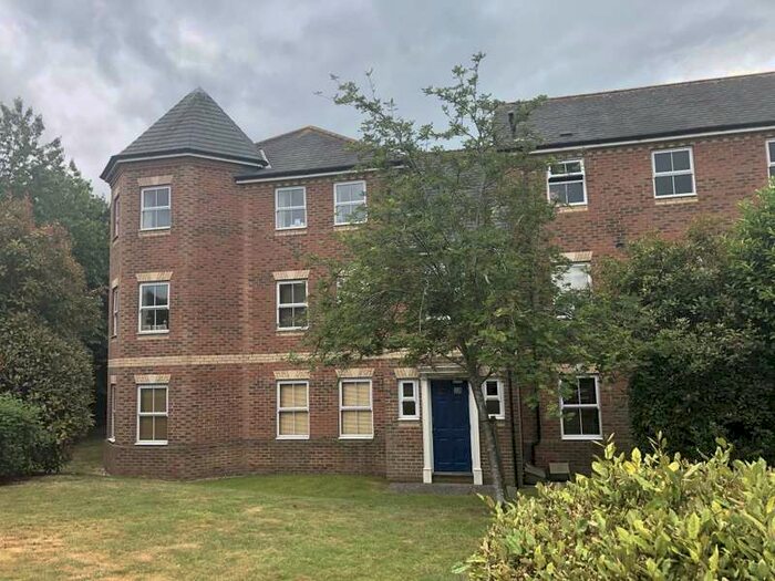 2 Bedroom Apartment To Rent In Fairford Leys, Aylesbury, HP19