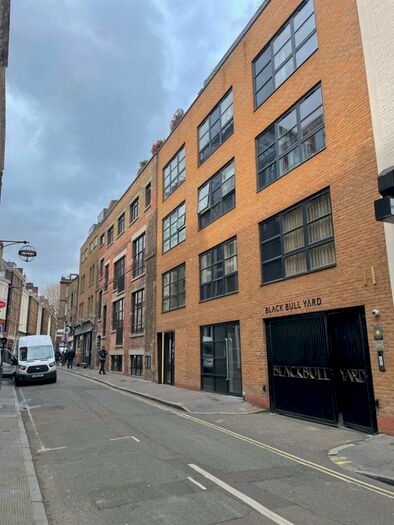 2 Bedroom Flat To Rent In Hatton Wall, London, EC1N