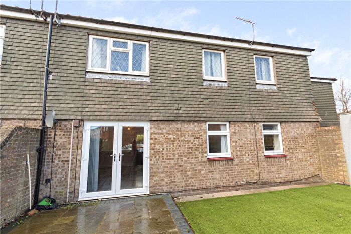 2 Bedroom Apartment To Rent In Scott Close, Grimsby, DN37