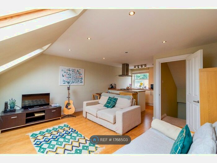 1 Bedroom Flat To Rent In Leander Road, London, SW2