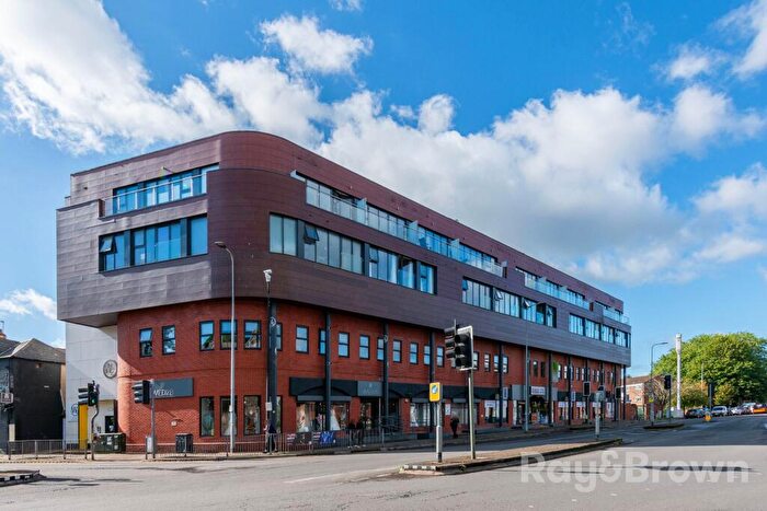 1 Bedroom Apartment For Sale In Wellington House, Cardiff, CF11