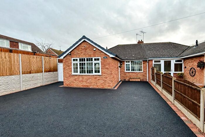 2 Bedroom Bungalow For Sale In Redstone Lane, Stourport-on-Severn, Worcestershire, DY13