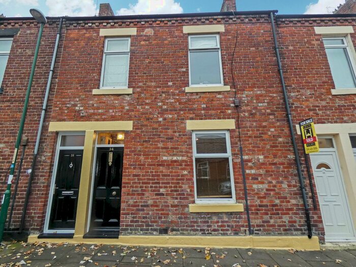 2 Bedroom Flat To Rent In Salem Street, Jarrow NE32